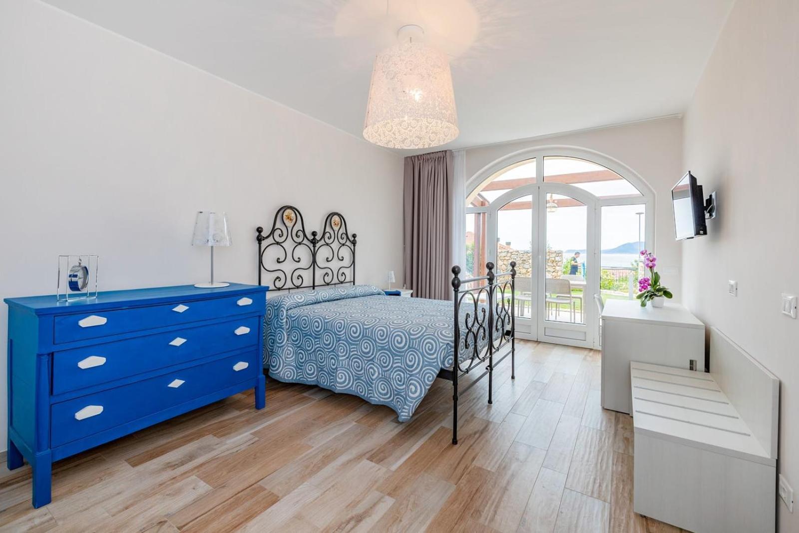 보르지오 베레찌 Mirto Blu B&B 외부 사진